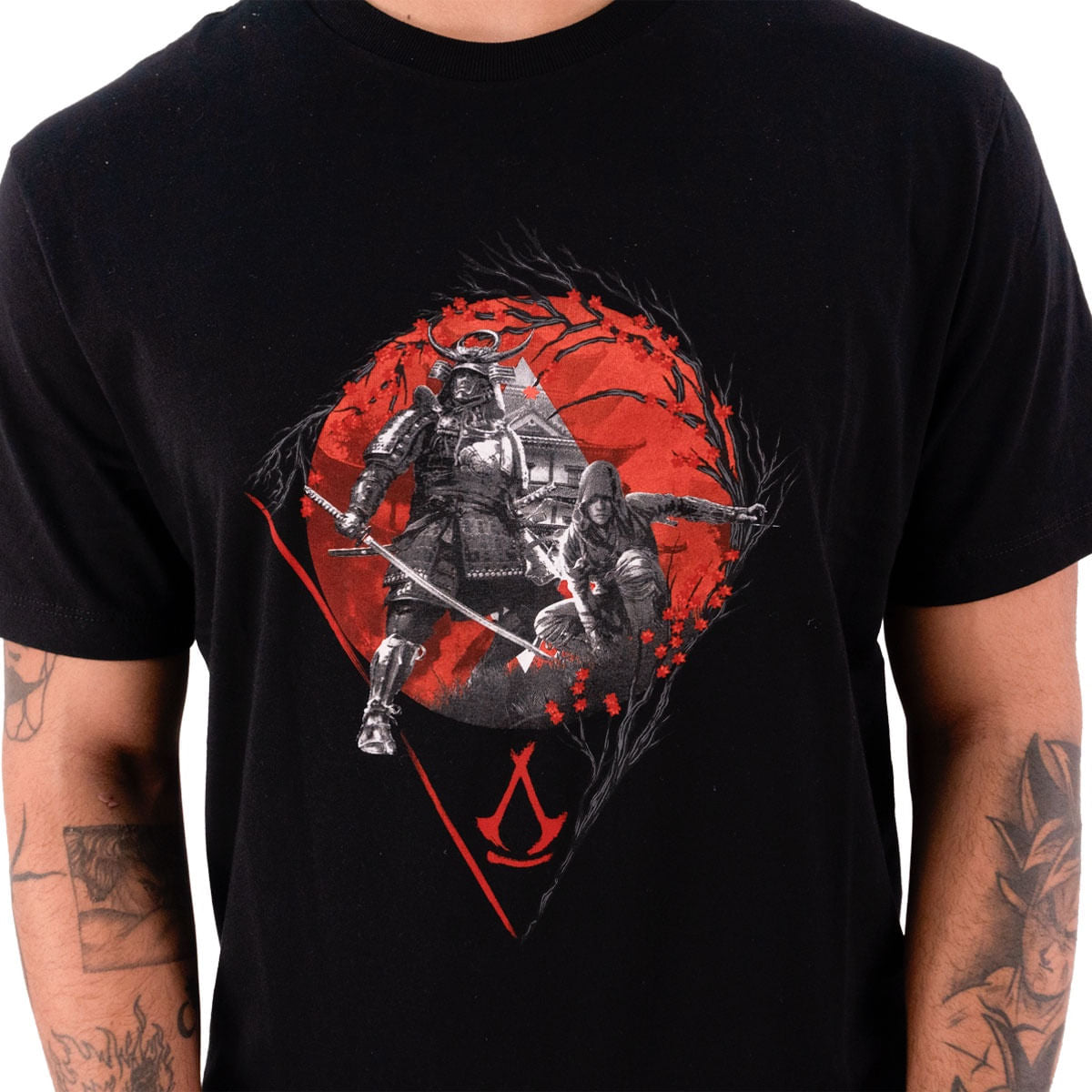 Camiseta Regular MCD X Assassin's Creed - Pipa Realis