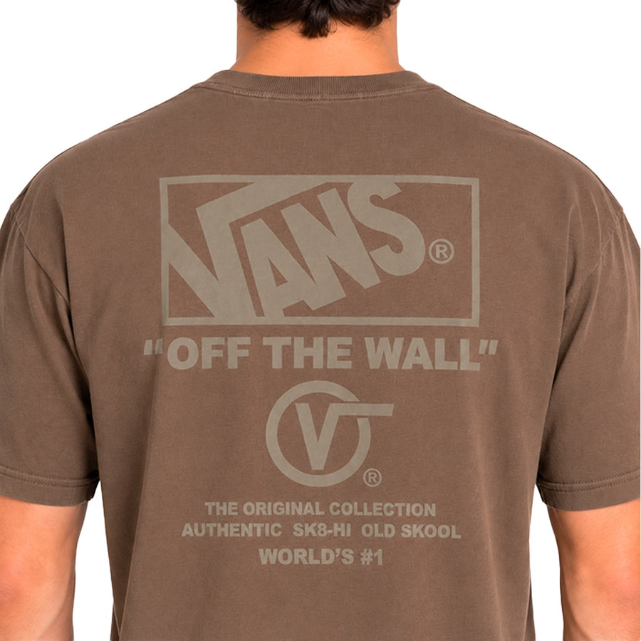 Camiseta Vans Stacked Hi Masculino — A arte que se lê de perto