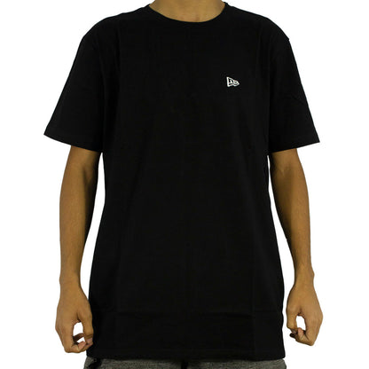 Camiseta New Era Essentials