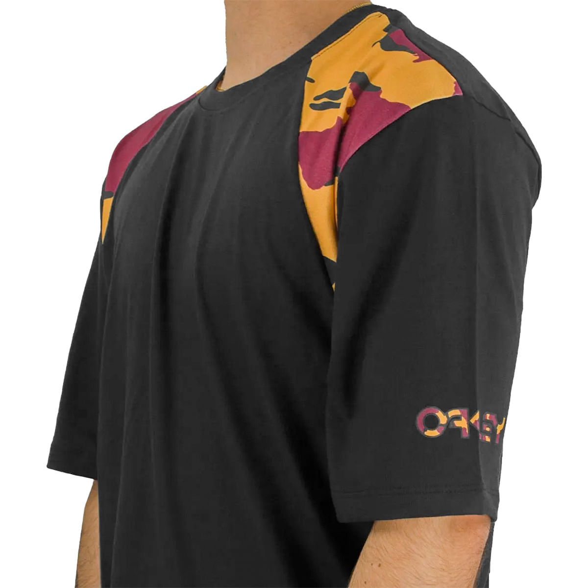 Camiseta Oakley Camo Oversized Masculino