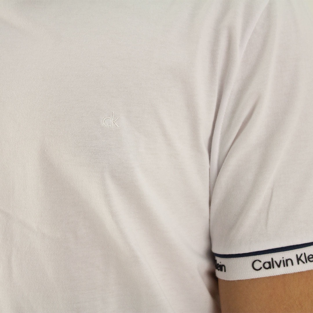 Camiseta Calvin Klein Embossed Masculino