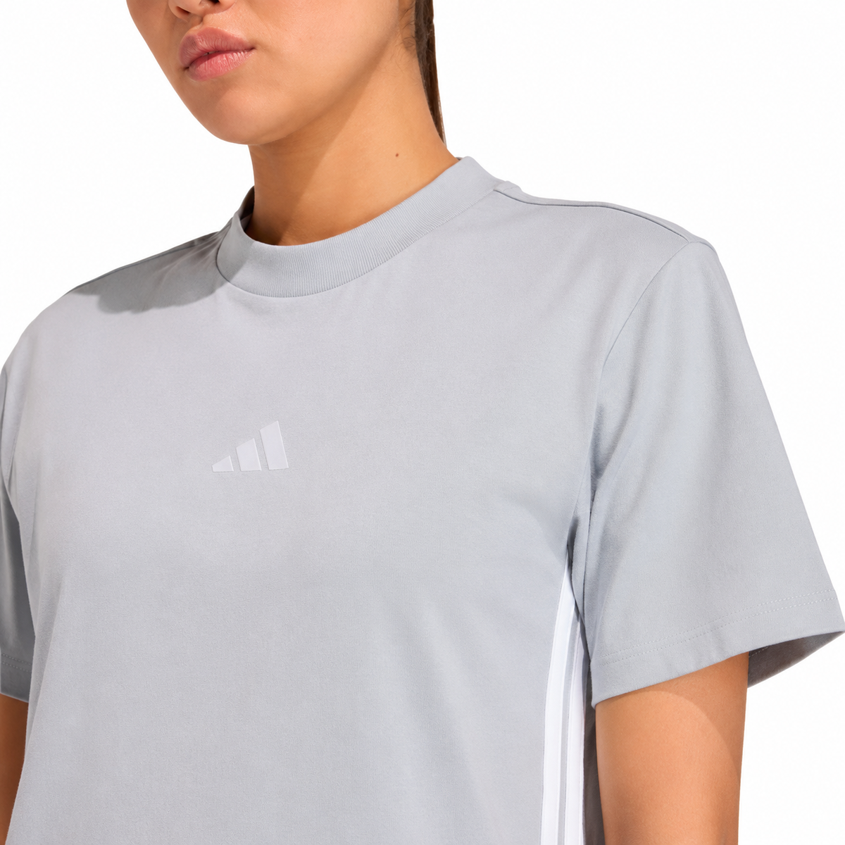 Camiseta Adidas Essentials Feminino