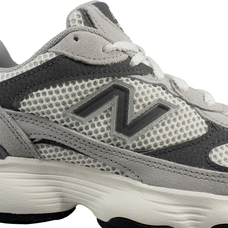 Tênis New Balance 603 Unissex — Malha de furinhos e camurça