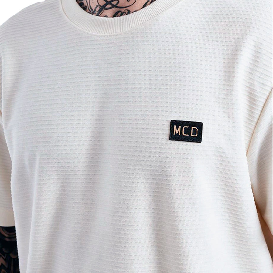 Camiseta MCD More Core Masculino — Relevo que só a mão sente