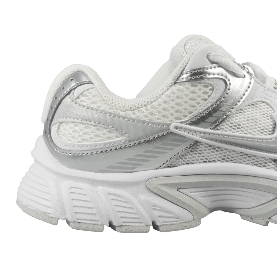 Tênis Nike V5 Rnr Feminino — Entressola volumosa e leve