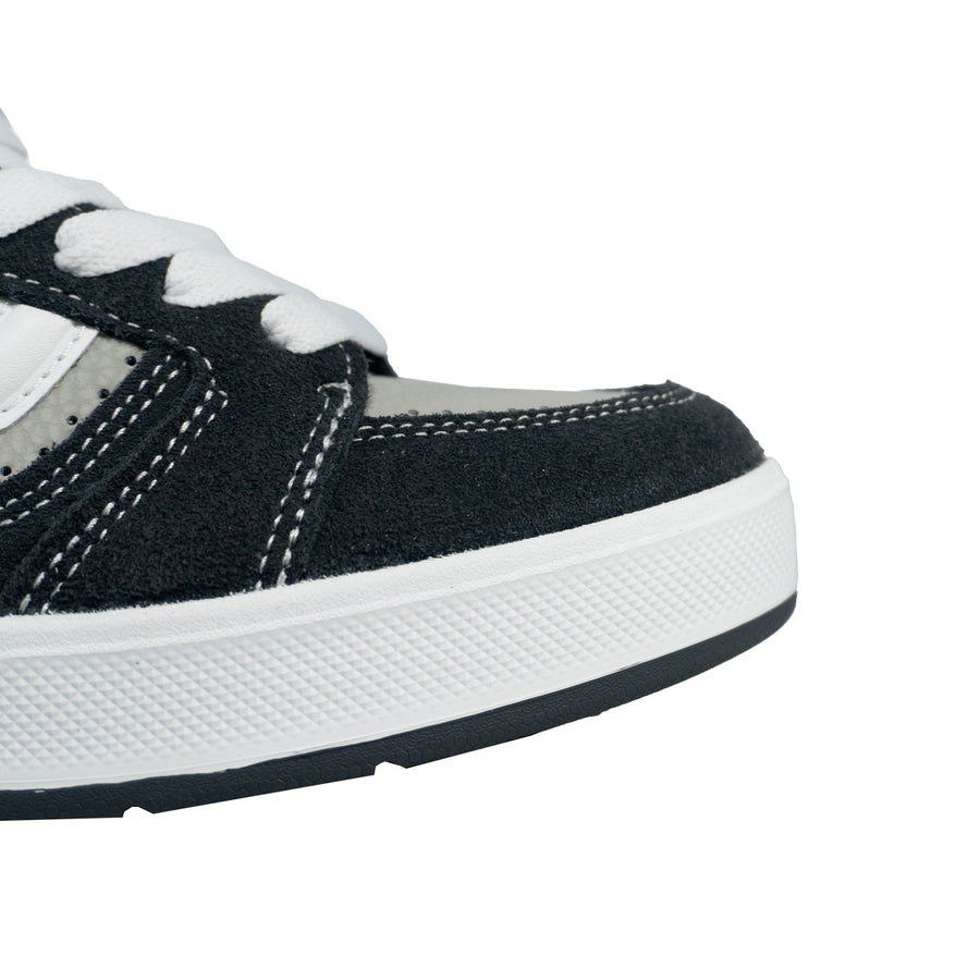 Tênis Vans Callum Masculino — Camurça exatamente onde o tênis raspa
